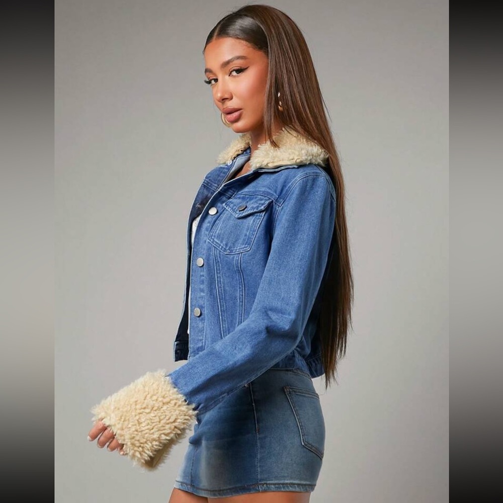 Denim Jacket With Shearling Splice, Western Style - Picture 4 of 6